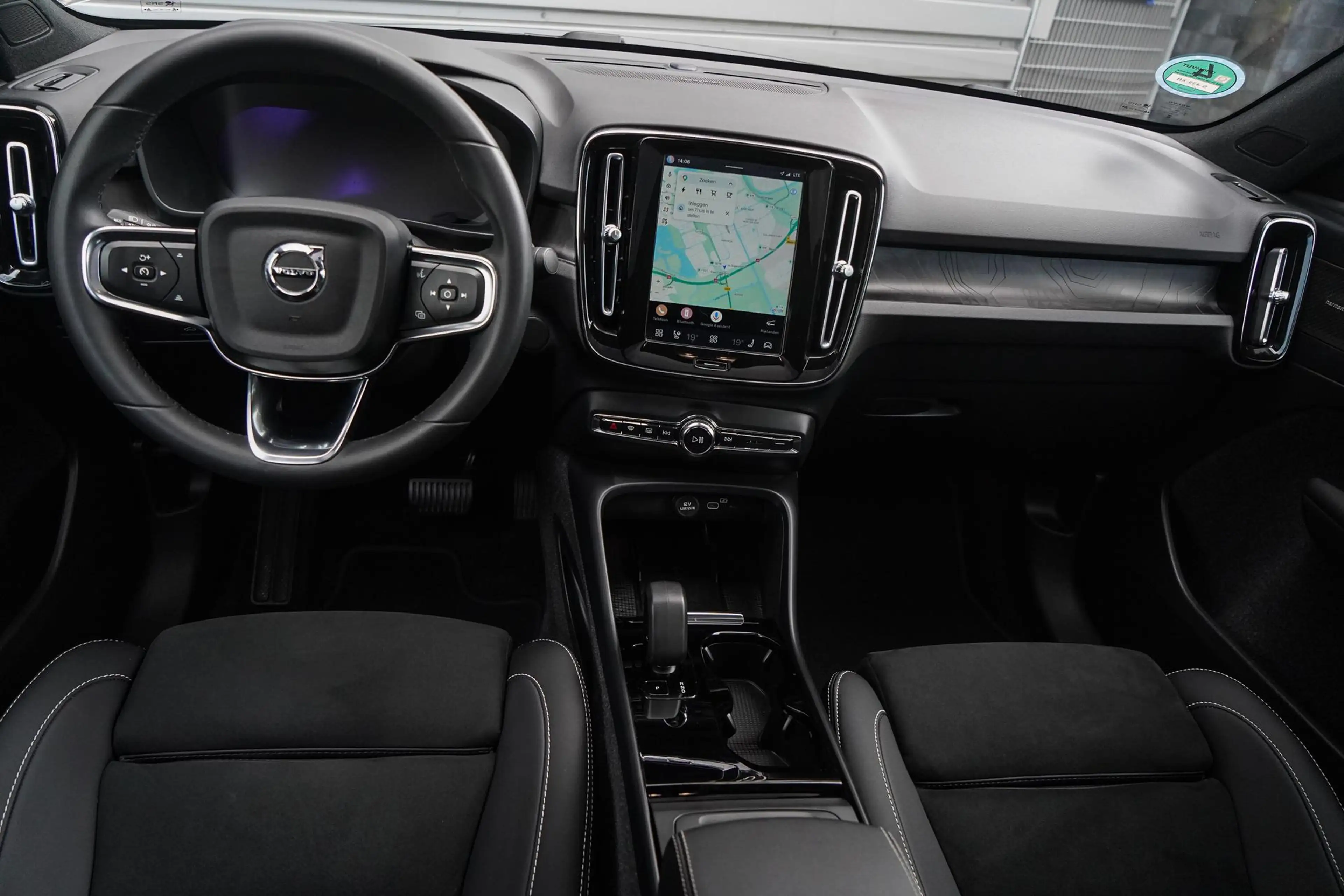 Volvo C40 Recharge Ultimate 69 kWh Electrisch verstelbare vo — photo 13