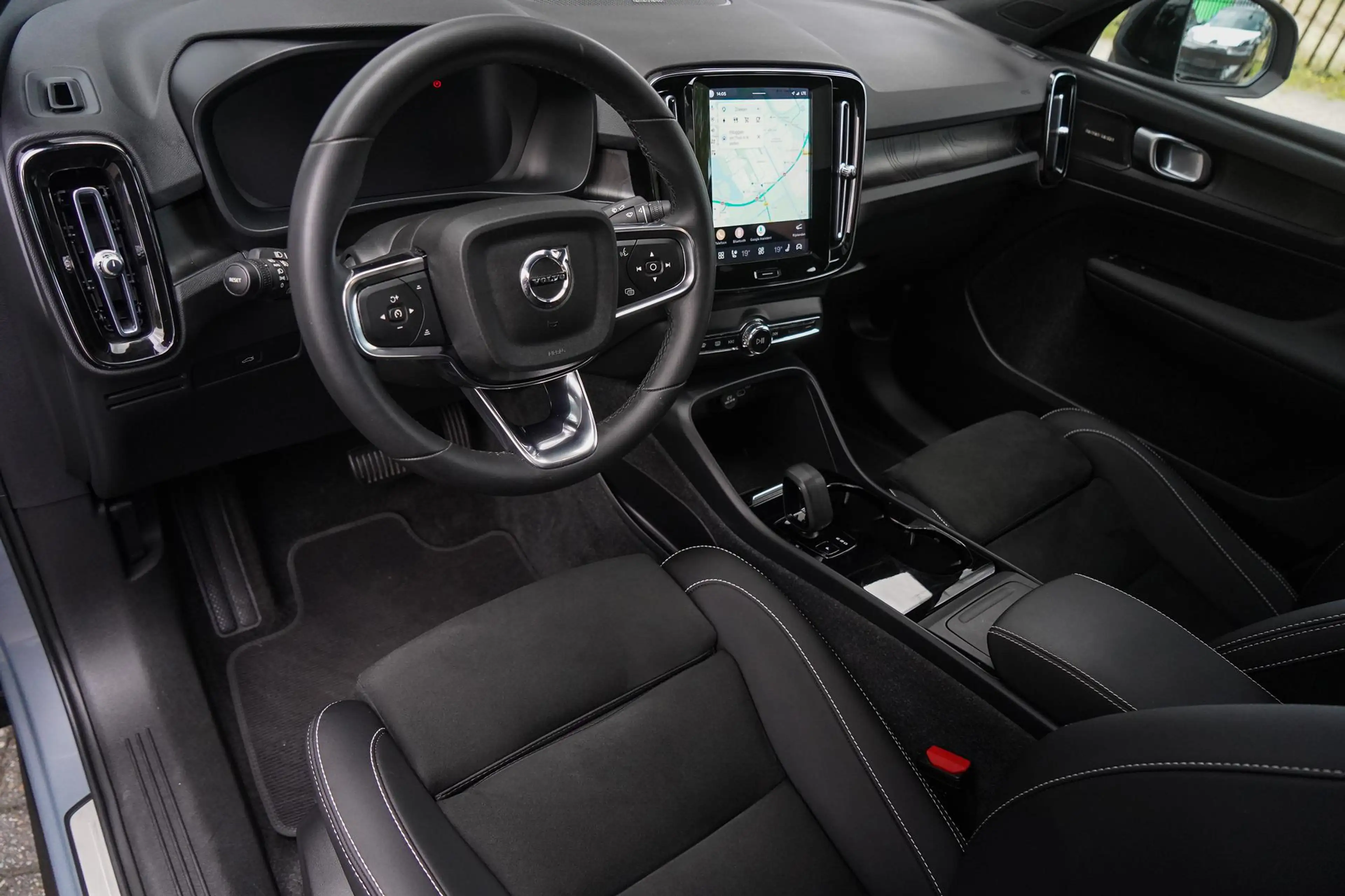 Volvo C40 Recharge Ultimate 69 kWh Electrisch verstelbare vo — photo 12