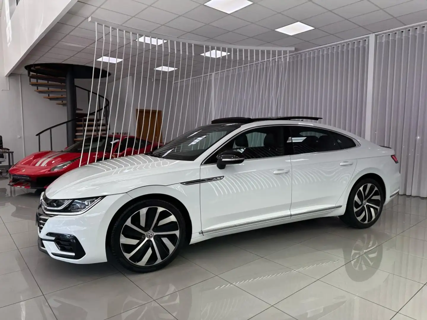 Volkswagen Arteon 2.0TDI R-Line DSG7 110kW Blanco - 2