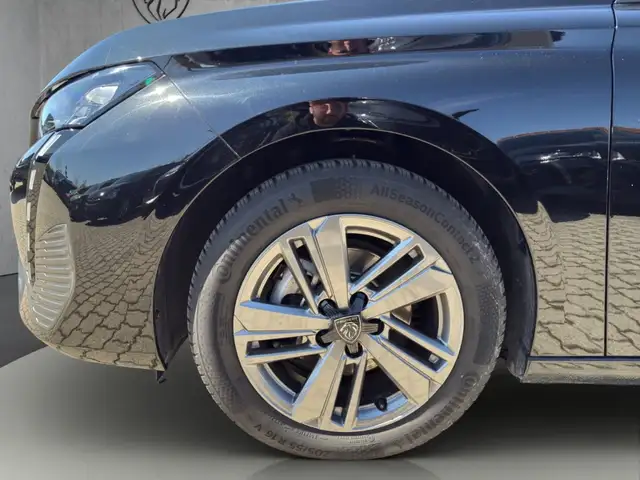Peugeot 308 view 10