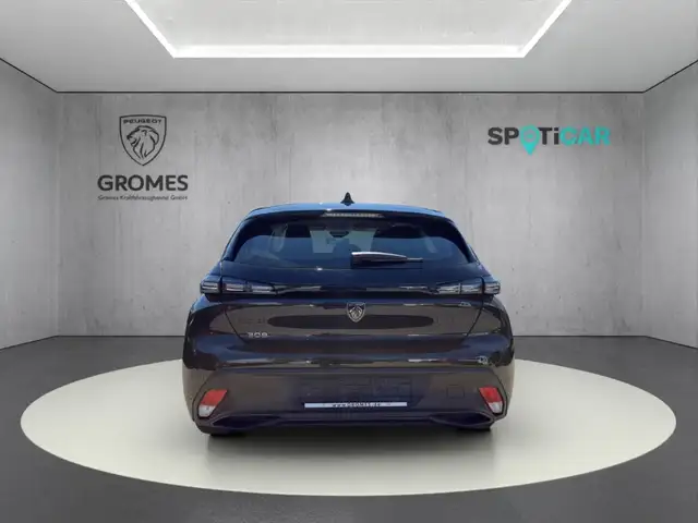 Peugeot 308 view 4