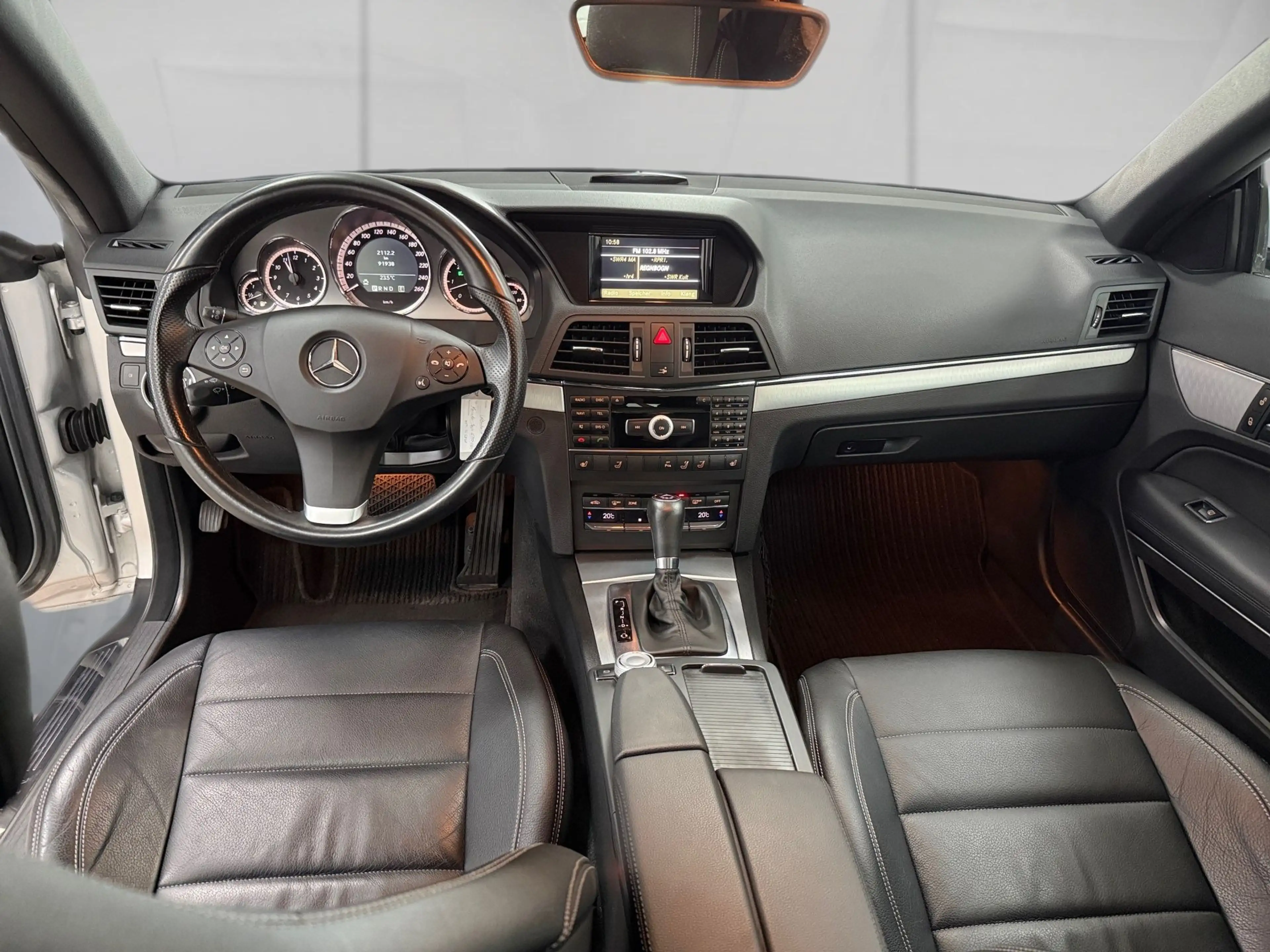 Mercedes-Benz E 350 CDI Avantgarde — photo 8