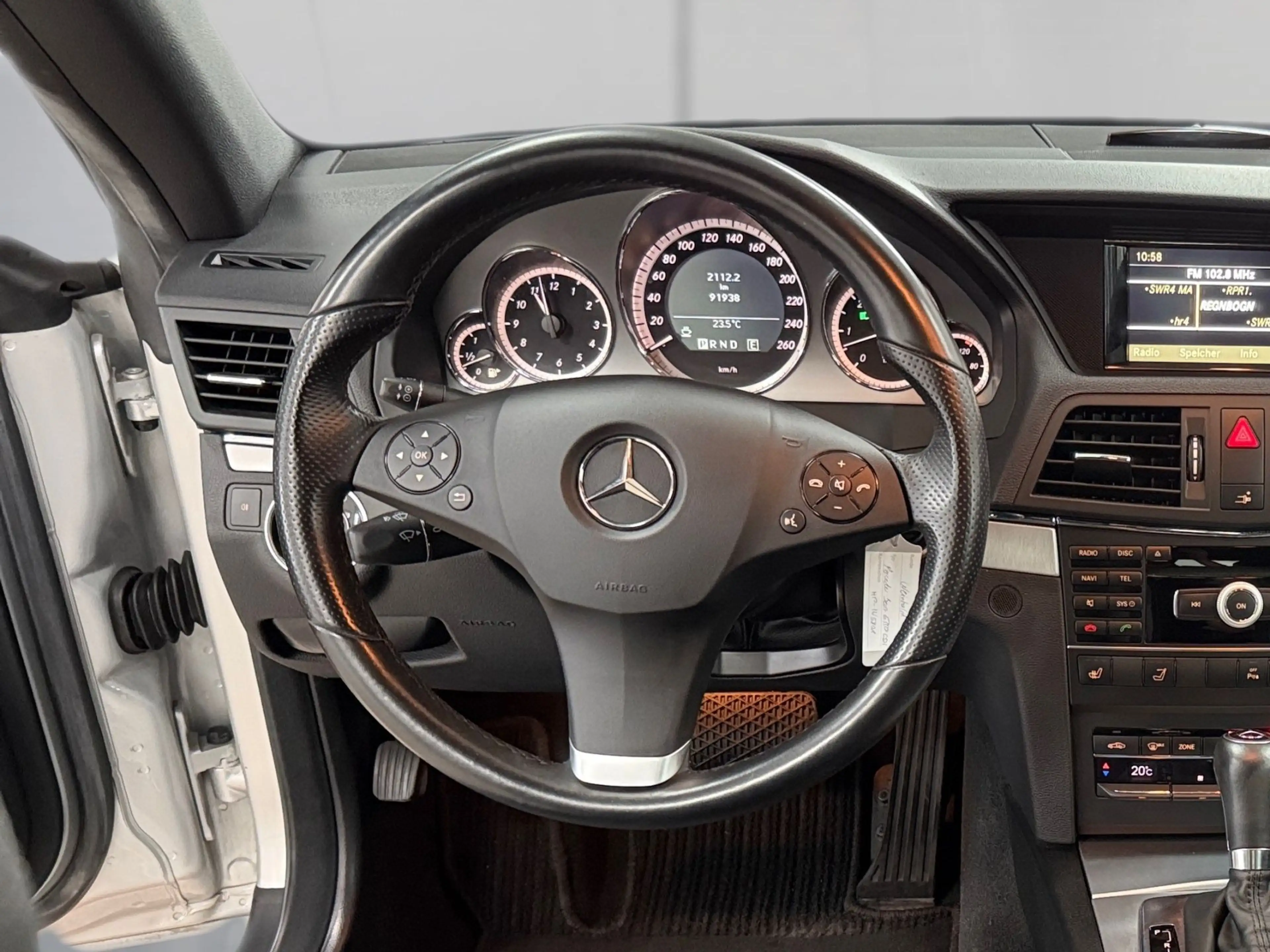 Mercedes-Benz E 350 CDI Avantgarde — photo 14
