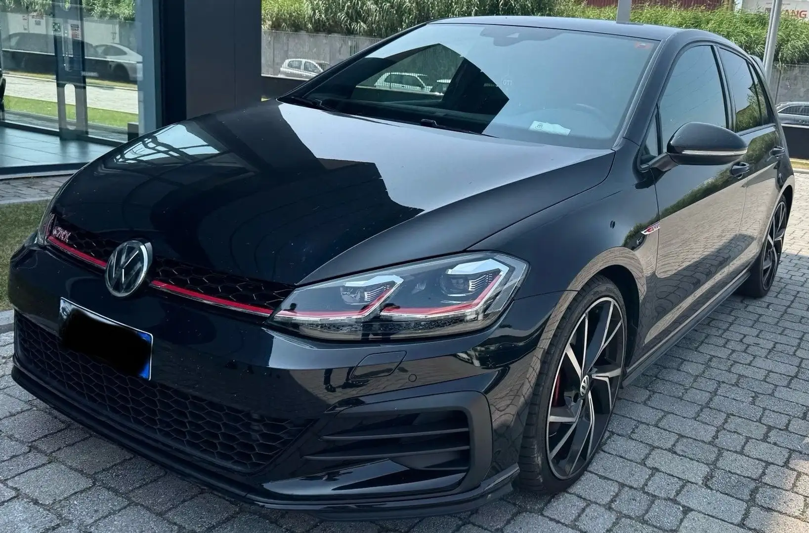 Volkswagen Golf GTI Golf GTI PERFORMANCE 2.0 245CV DSG Czarny - 1