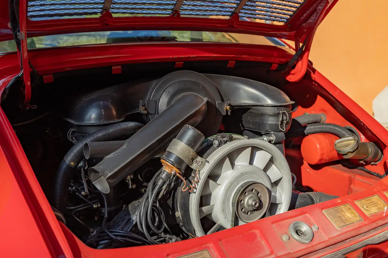 Porsche 911 2.2 E, foto 4