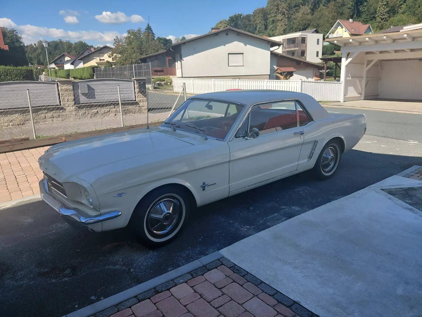 Ford Mustang Coupe Weiß - 1