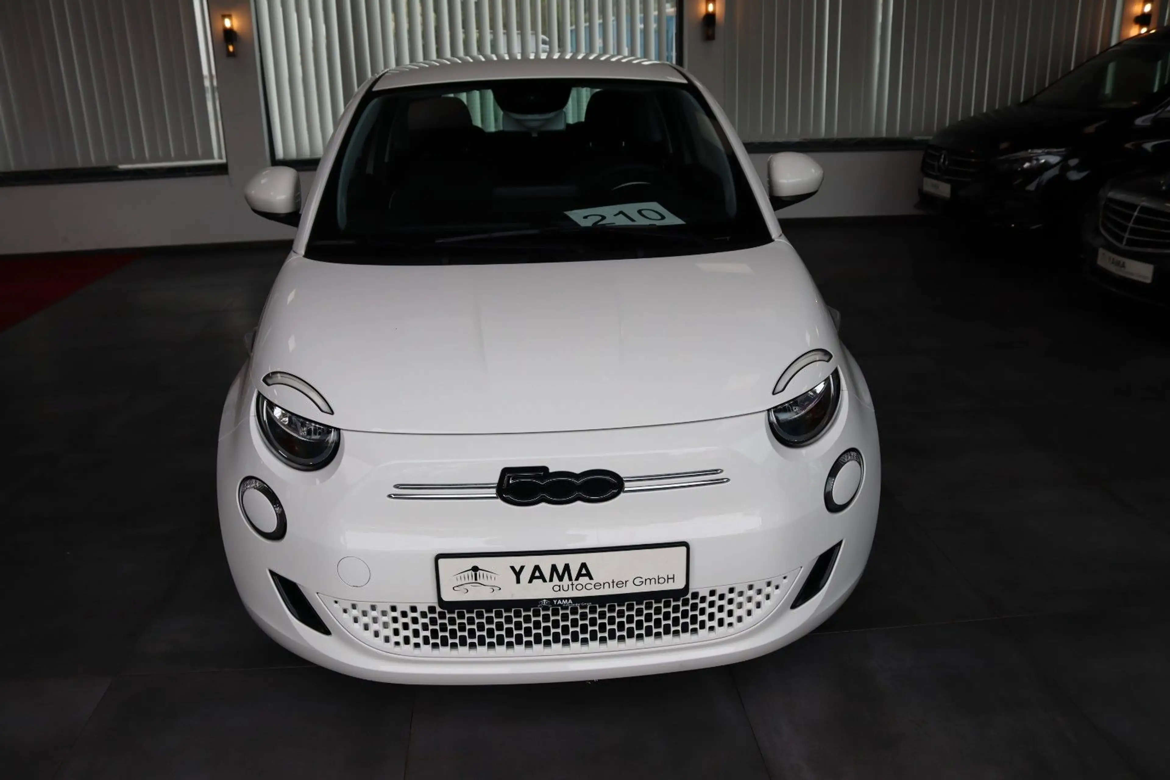 Fiat 500e Basis * 1.HAND + 27TKM + GARANTIE * — photo 2