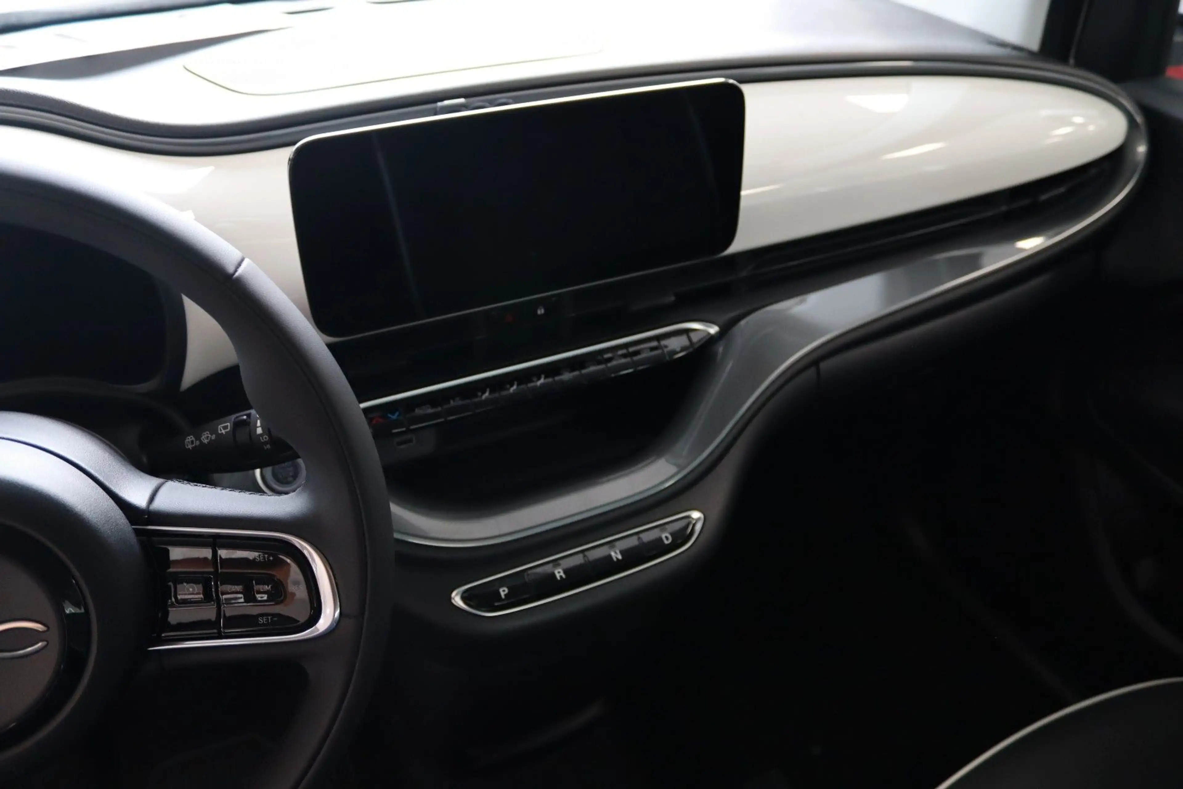 Fiat 500e Basis * 1.HAND + 27TKM + GARANTIE * — photo 9