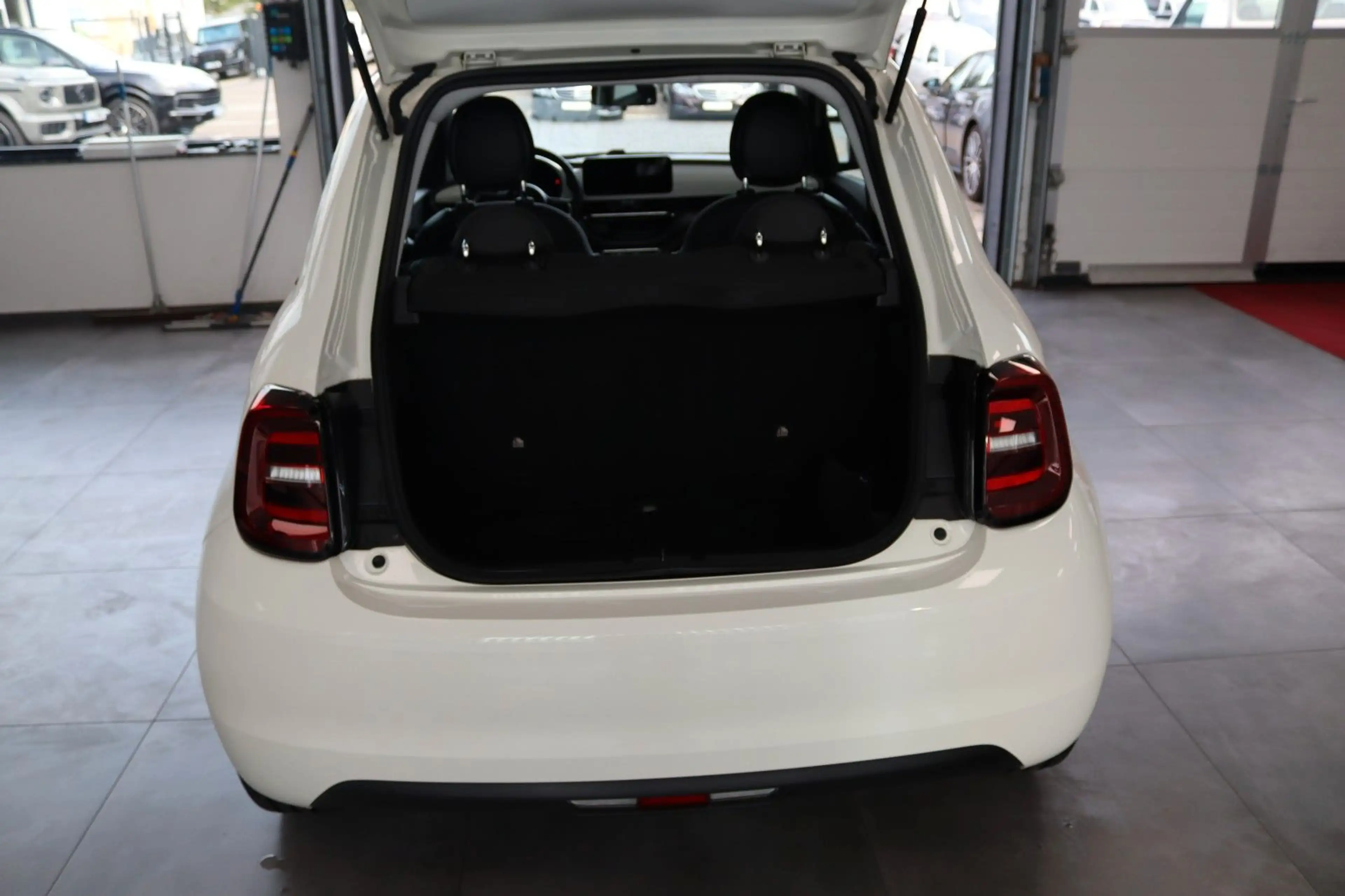 Fiat 500e Basis * 1.HAND + 27TKM + GARANTIE * — photo 14