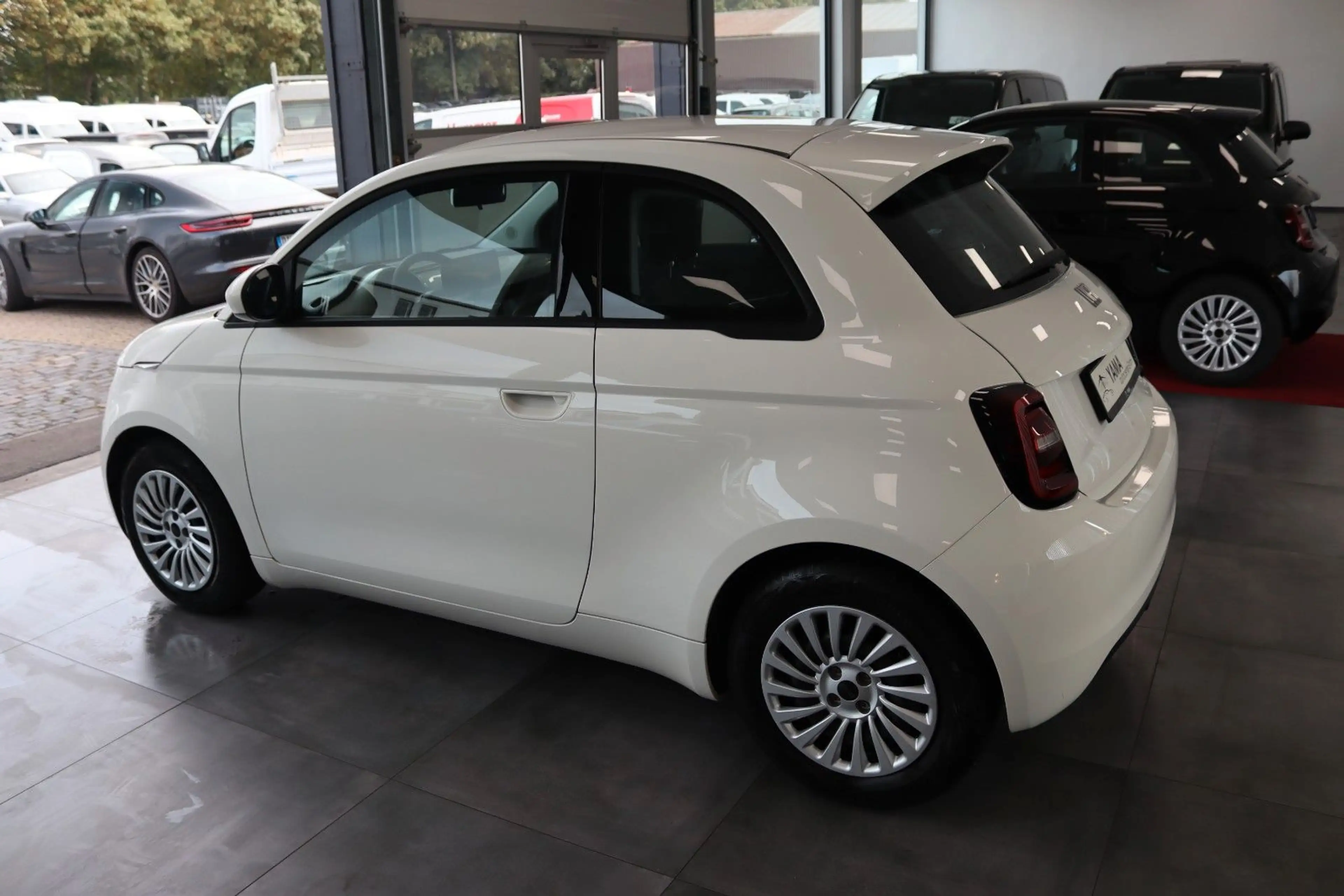 Fiat 500e Basis * 1.HAND + 27TKM + GARANTIE * — photo 5
