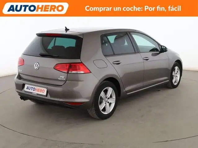 Volkswagen Golf view 6