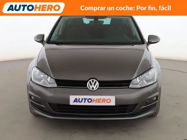 Volkswagen Golf view 9