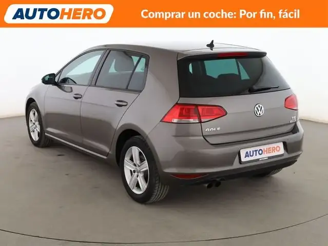 Volkswagen Golf view 4