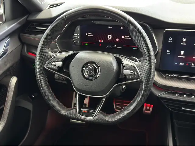 Skoda Octavia view 8