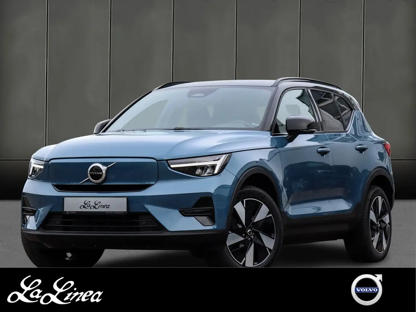 Volvo XC40 Recharge Pure Electric 2WD Plus Blauw - 1