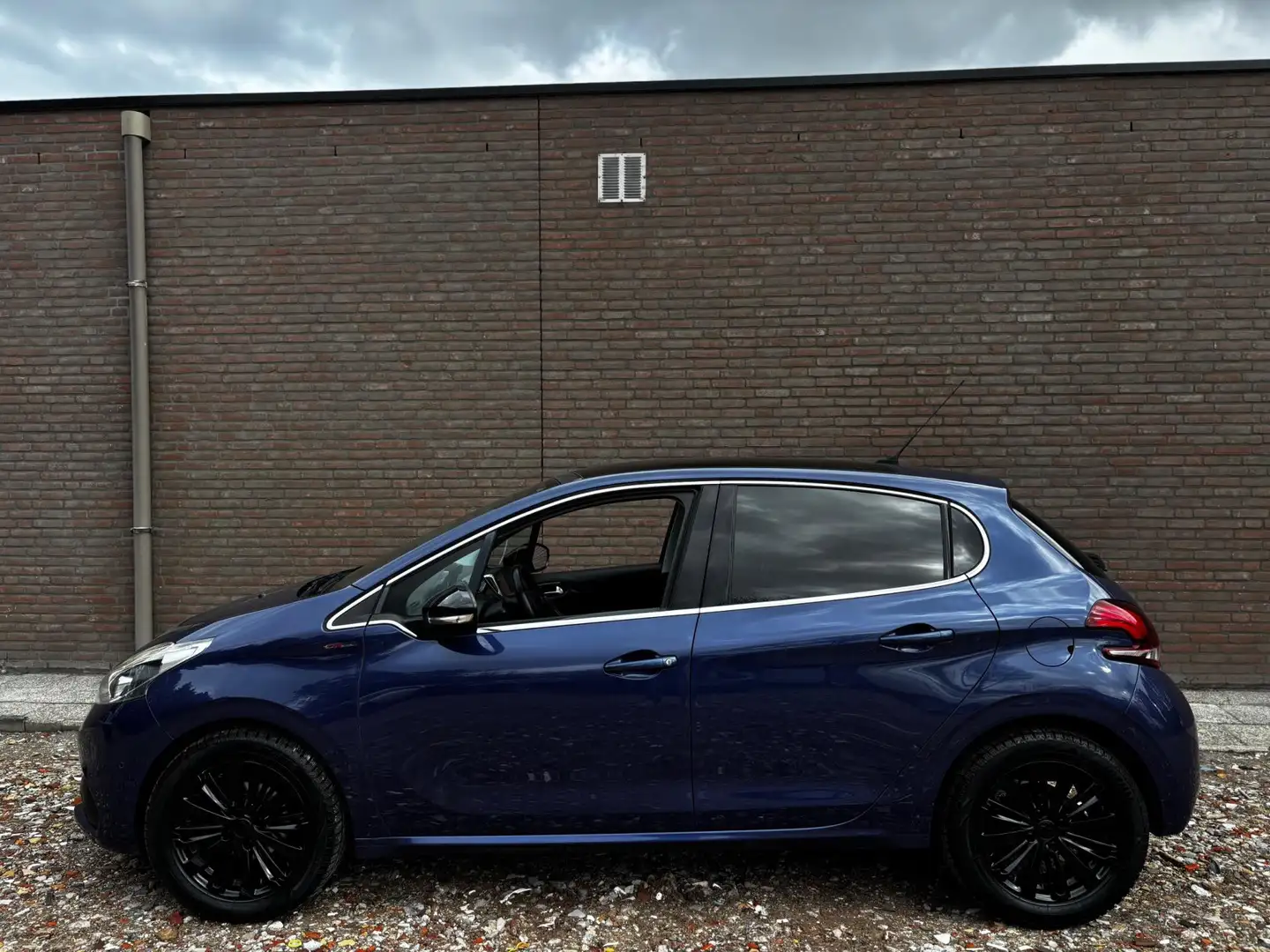 Peugeot 208 1.2 PureTech GT-line | Pano | Navi | Climate Blau - 2