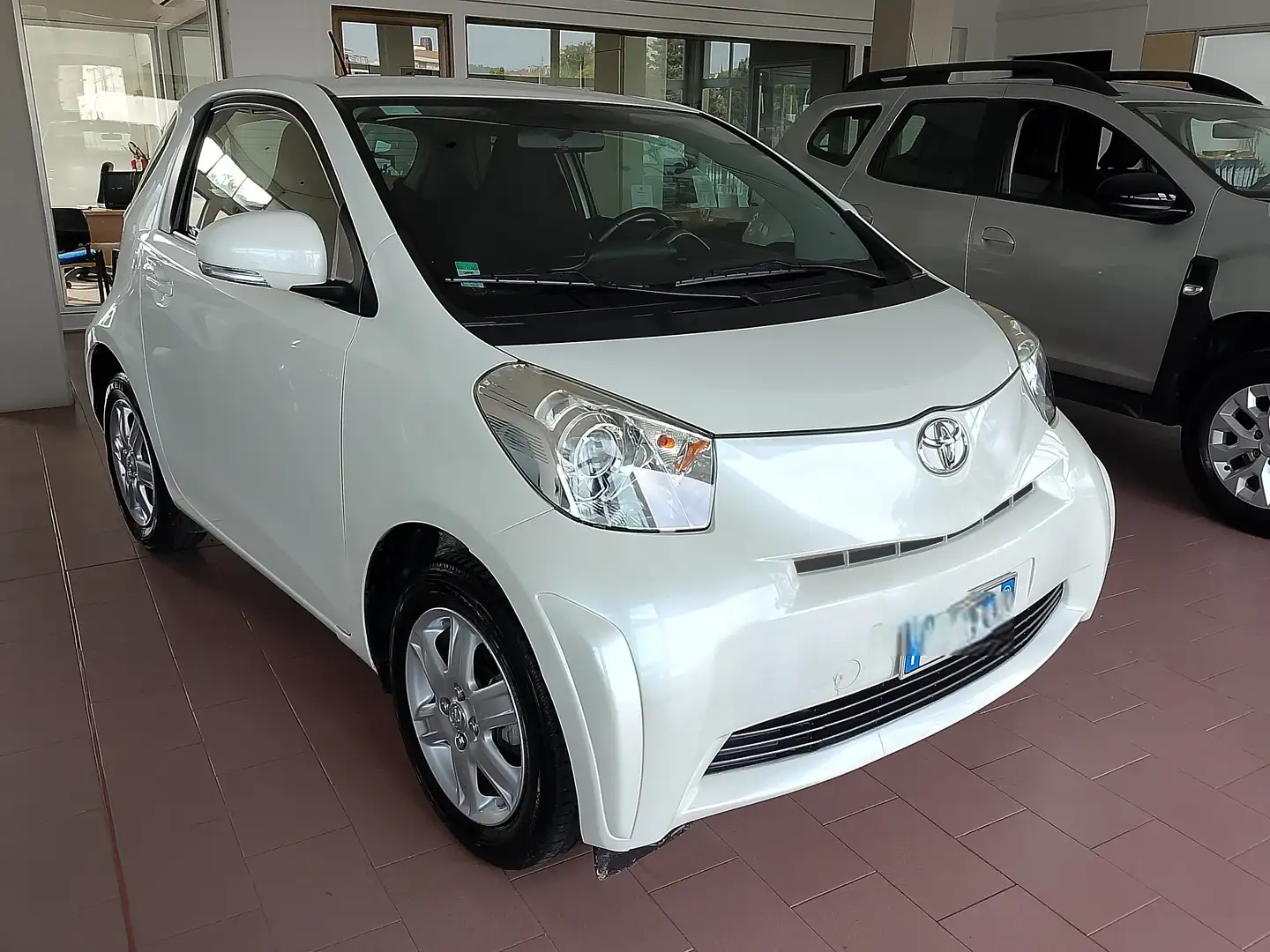 Toyota iQ 1.0 Manuale Bianco - 2