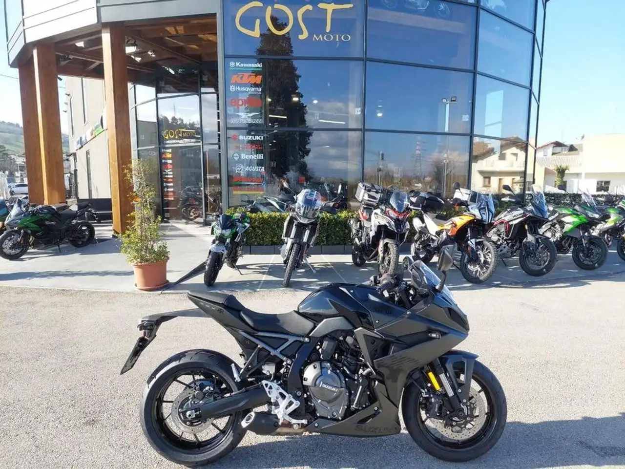 Suzuki GSX 8R