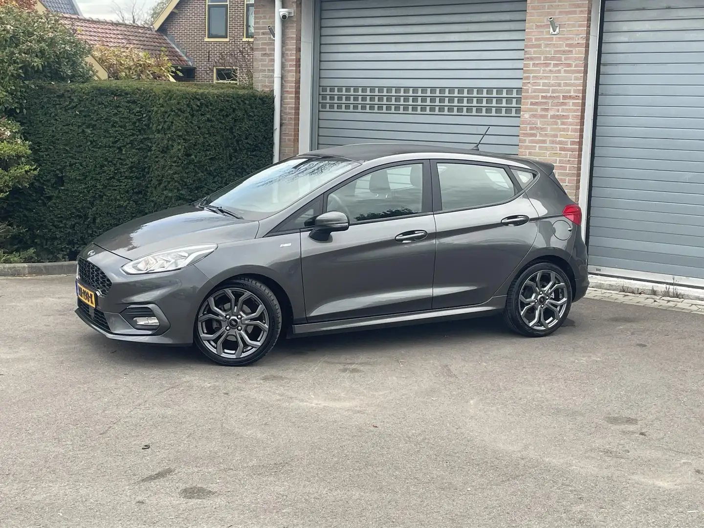 Ford Fiesta 1.0 EcoBoost ST-Line Gris - 2