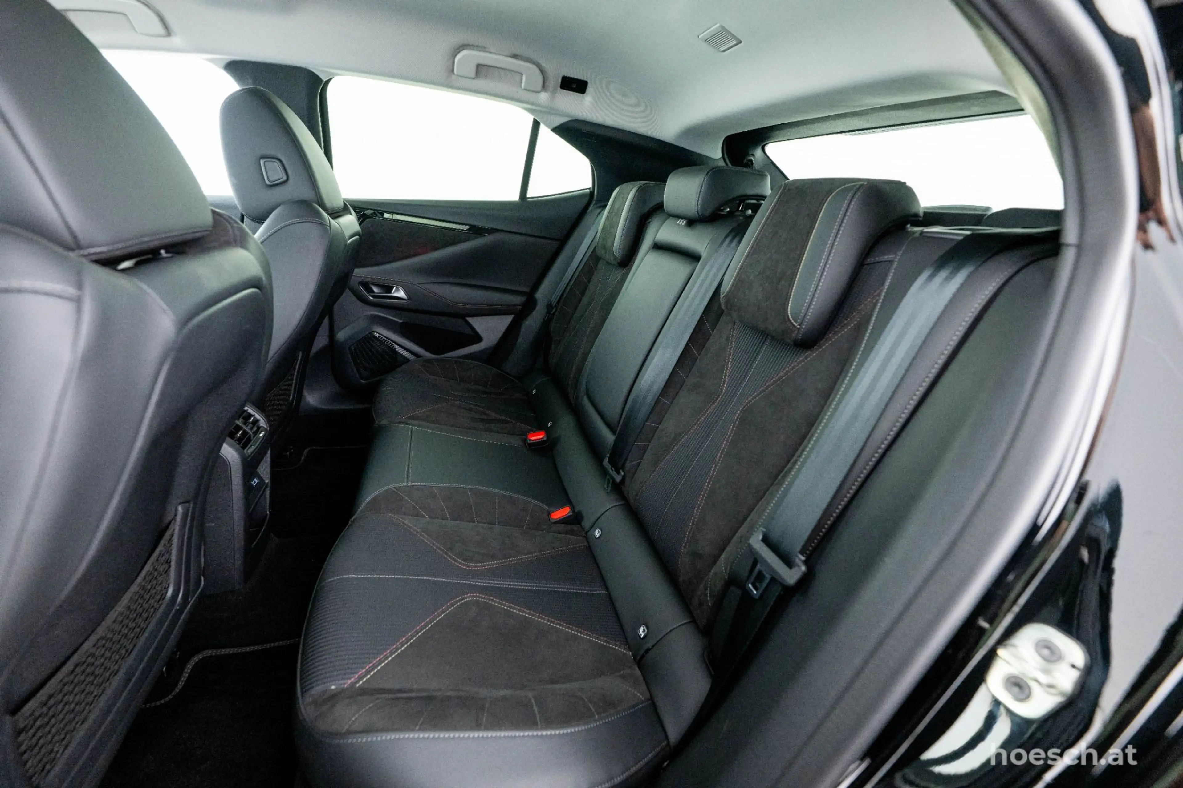 DS Automobiles DS 4 1.5 BlueHDI 130 PERFORMANCE LINE Aut. TOP-EXTRAS — photo 7