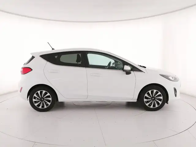 Ford Fiesta view 3