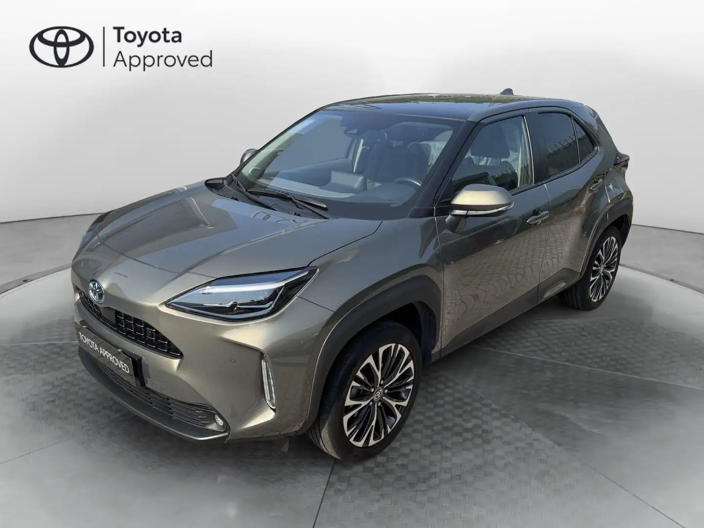 Toyota Yaris Cross 1.5 Hybrid 5p. E-CVT Lounge Bronzo - 1