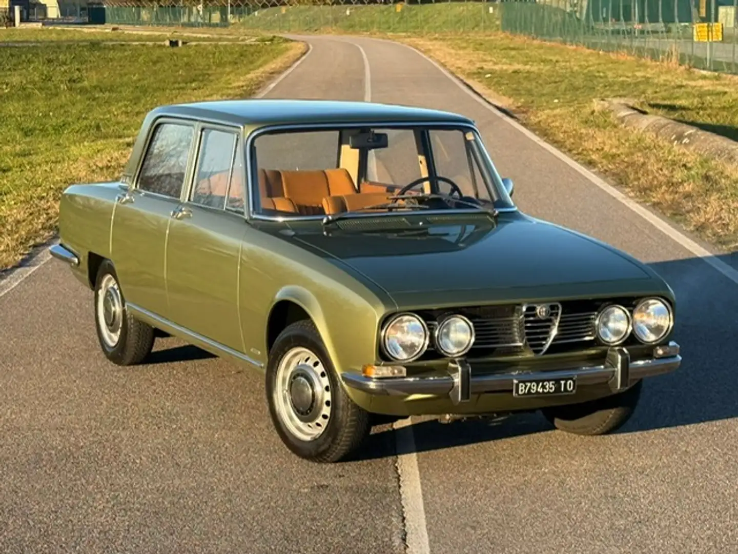 Alfa Romeo 1750 1°Serie TOTAL RESTORED Verde - 1