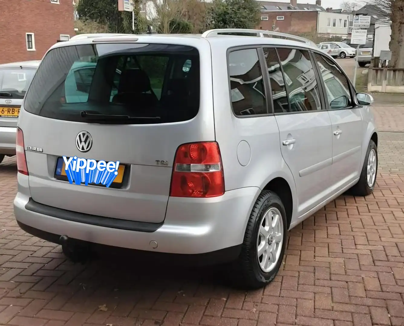 Volkswagen Touran 1.4 TSI Business Grijs - 2