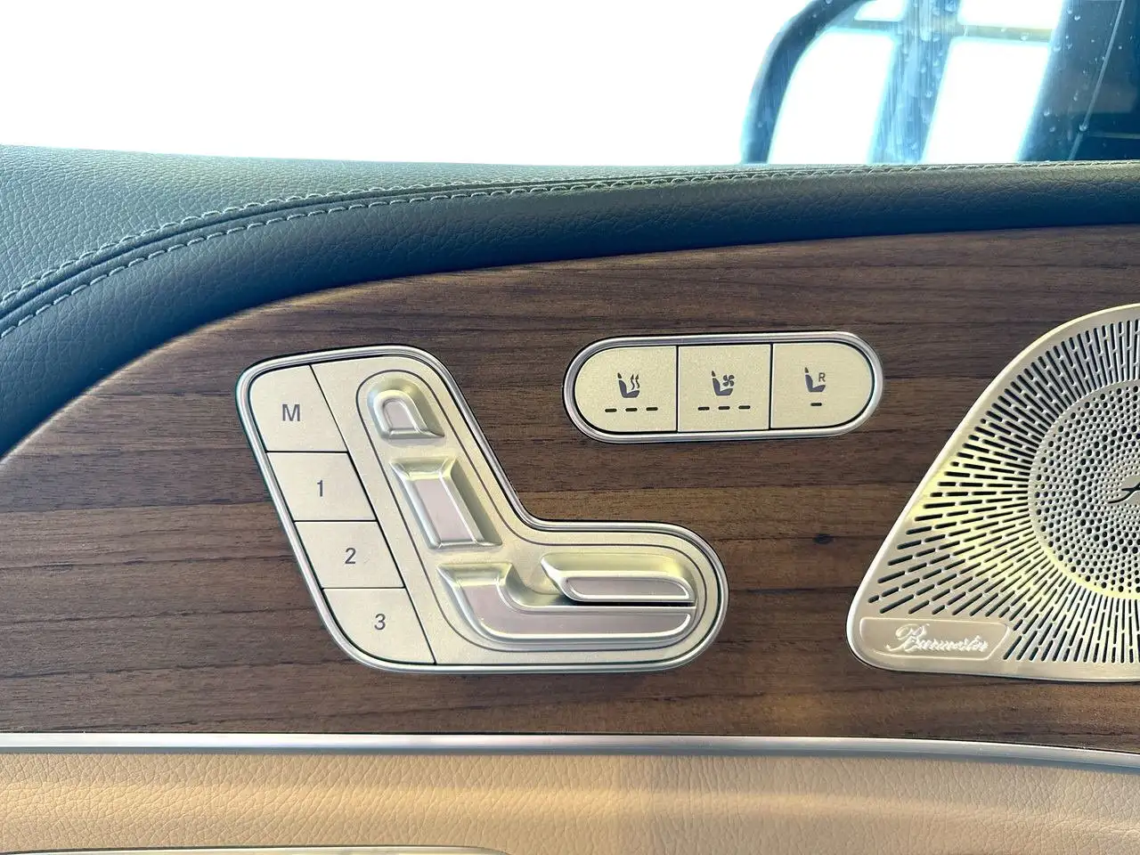 Mercedes-Benz GLE снимка Mercedes-Benz GLE