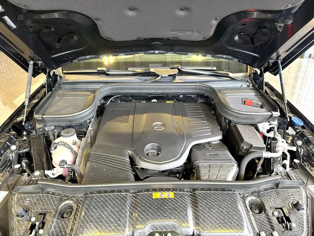 Mercedes-Benz GLE снимка Mercedes-Benz GLE