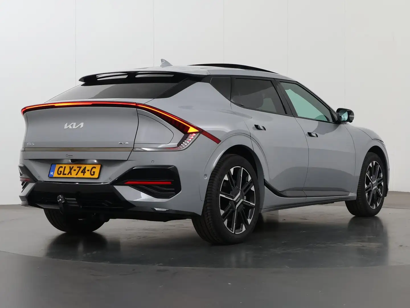 Kia EV6 GT-Line pano 84.0kWh Elektromotor 168kW | Afneemba Gris - 2