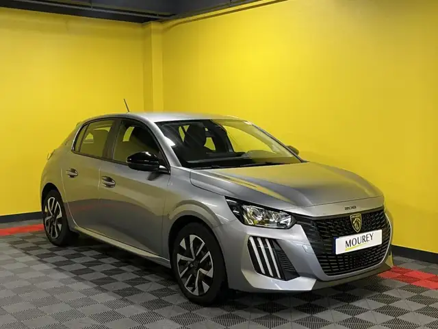 Peugeot 208 view 6