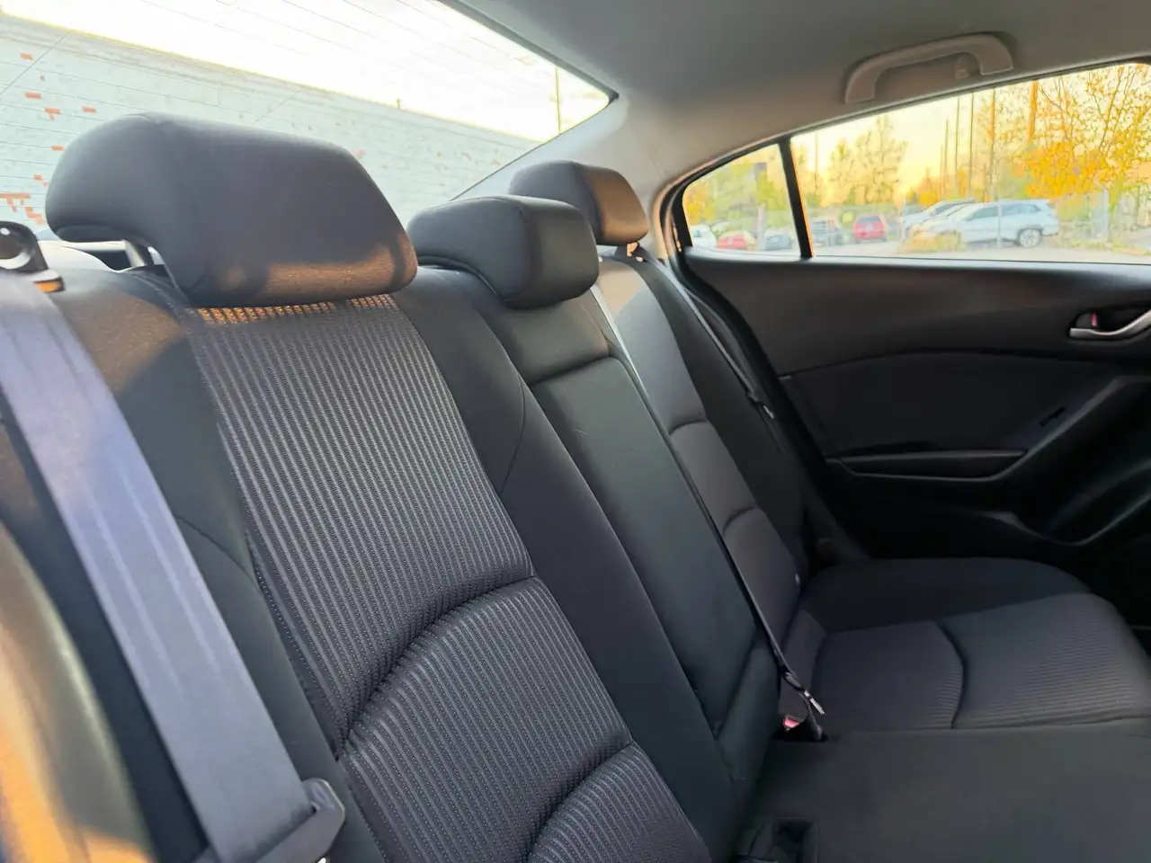Mazda 3 снимка Mazda 3