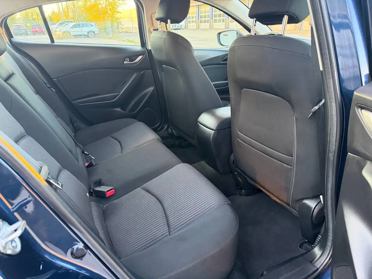 Mazda 3 снимка Mazda 3