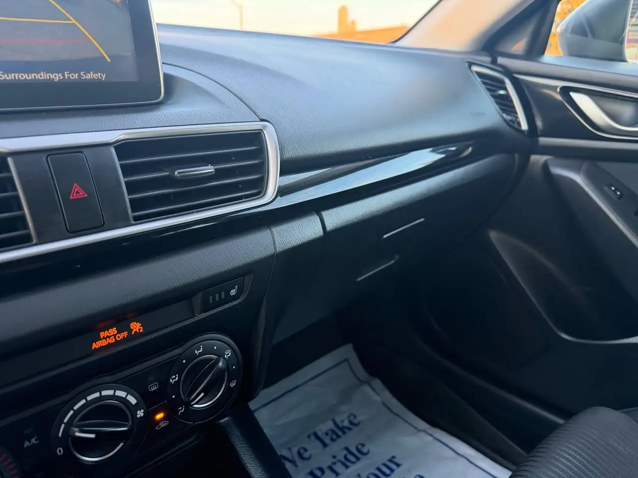 Mazda 3 снимка Mazda 3