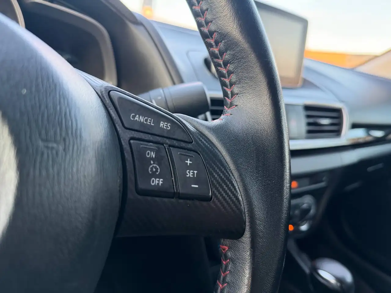 Mazda 3 снимка Mazda 3