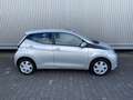 Toyota Aygo 1.0 VVT-i x-play 91Dkm.NAP, A/C, Bluetooth, CC, LE Grau - thumbnail 10