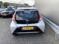 Toyota Aygo 1.0 VVT-i x-play 91Dkm.NAP, A/C, Bluetooth, CC, LE Grau - thumbnail 8