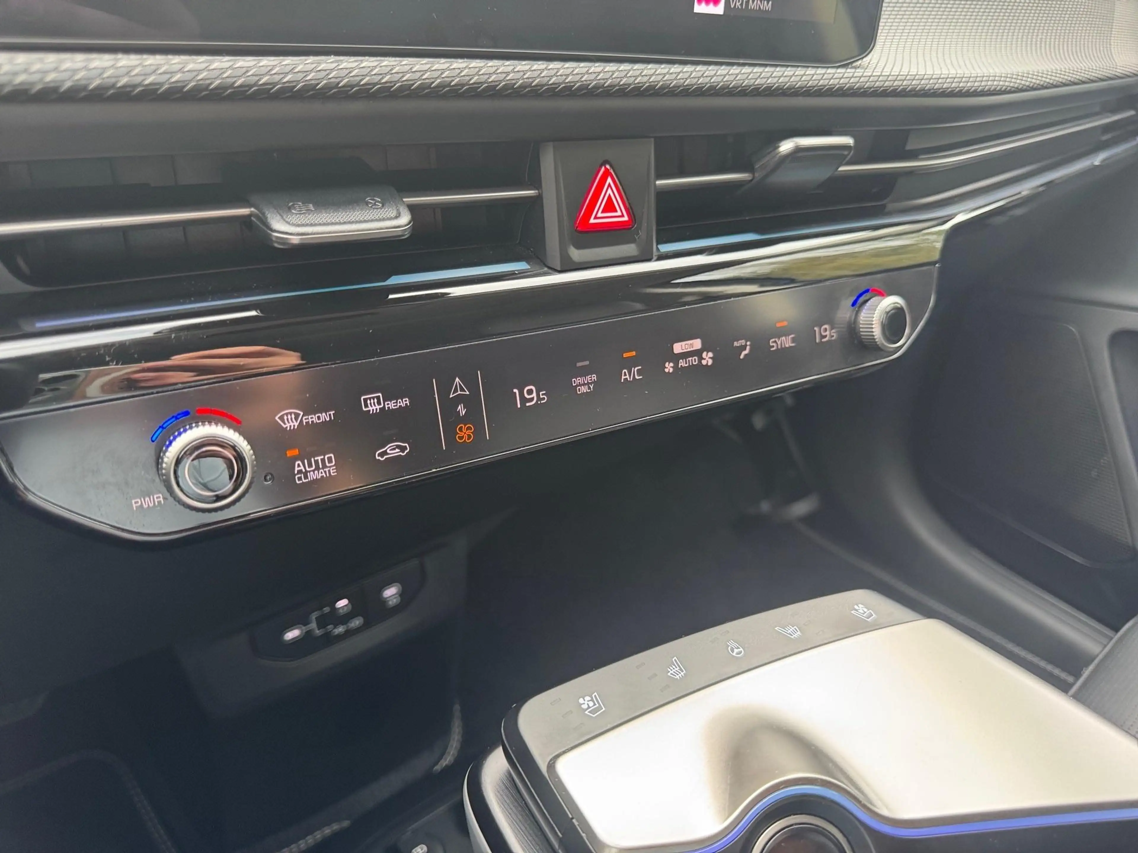 Kia EV6 84kWh MY25 Business Plus - DAP + SR — photo 14