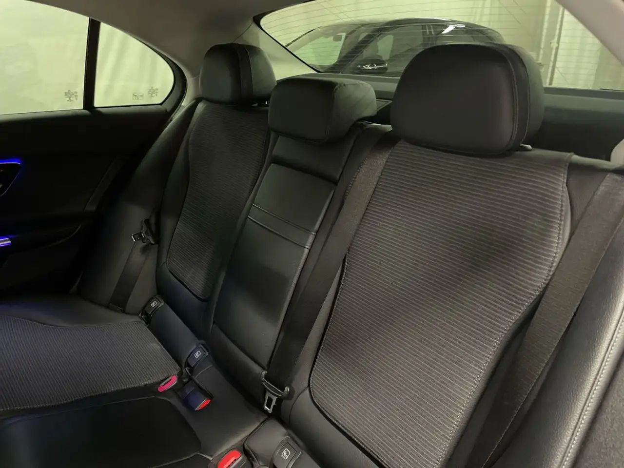 Mercedes-Benz C 200 - C 200 d mhev sport auto 13