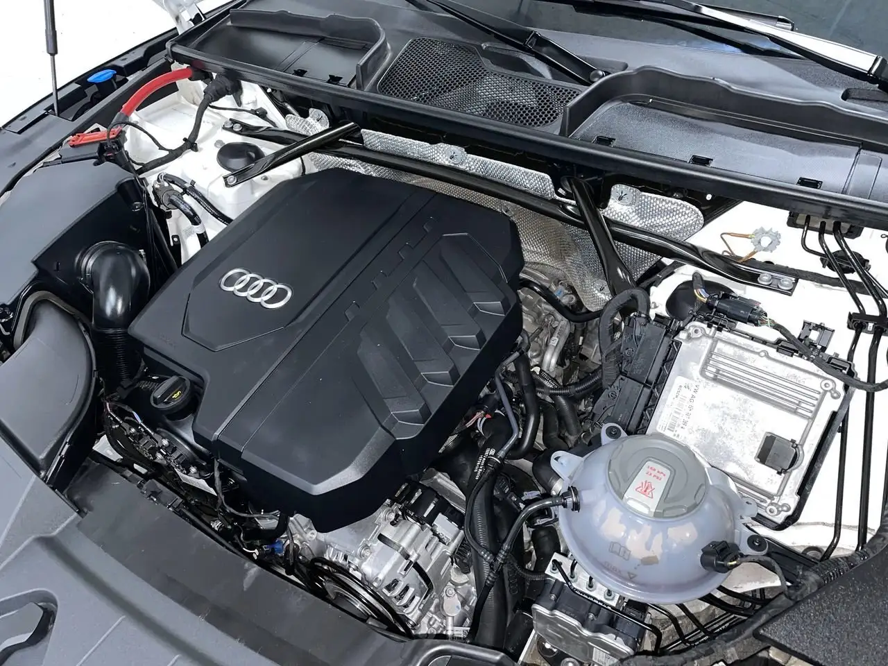 Audi Q5 photo Audi Q5