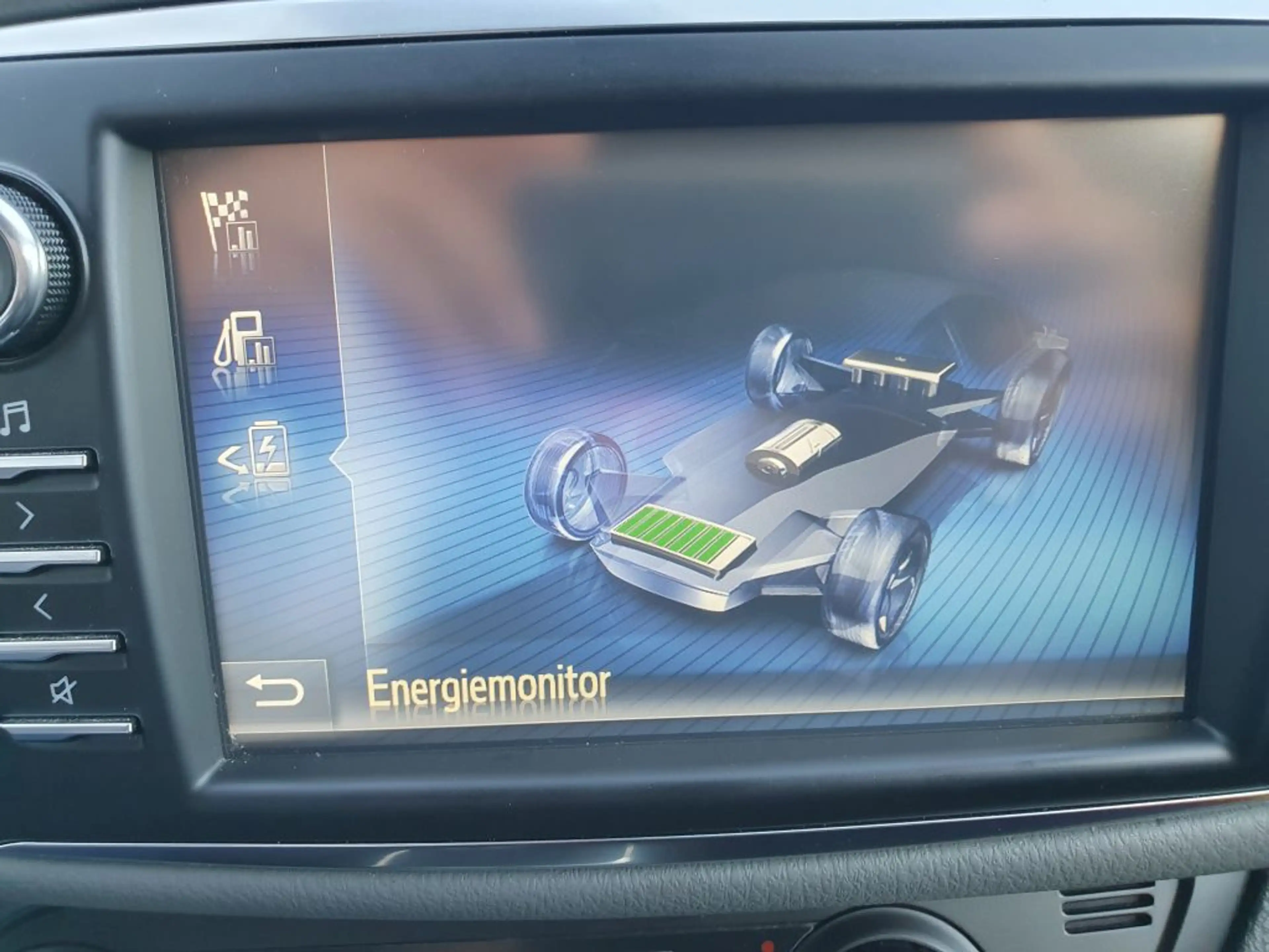 Toyota Yaris Hybrid 1.5 VVT-i Comfort — photo 14
