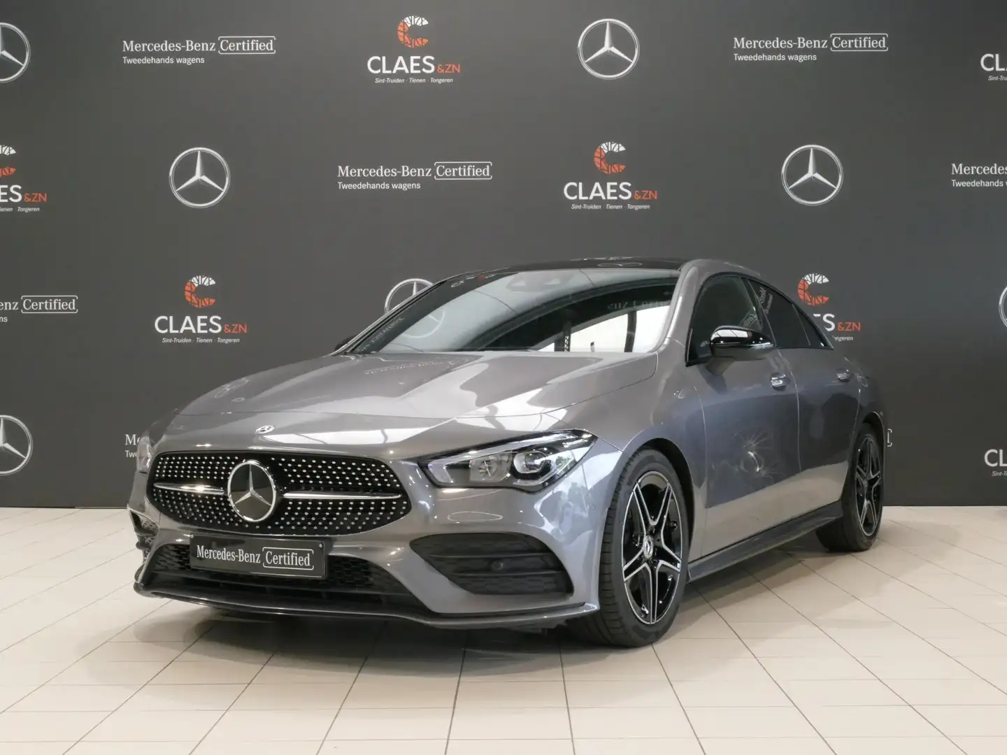 Mercedes-Benz CLA 180 180d AMG Line DOS 4290 Grau - 1