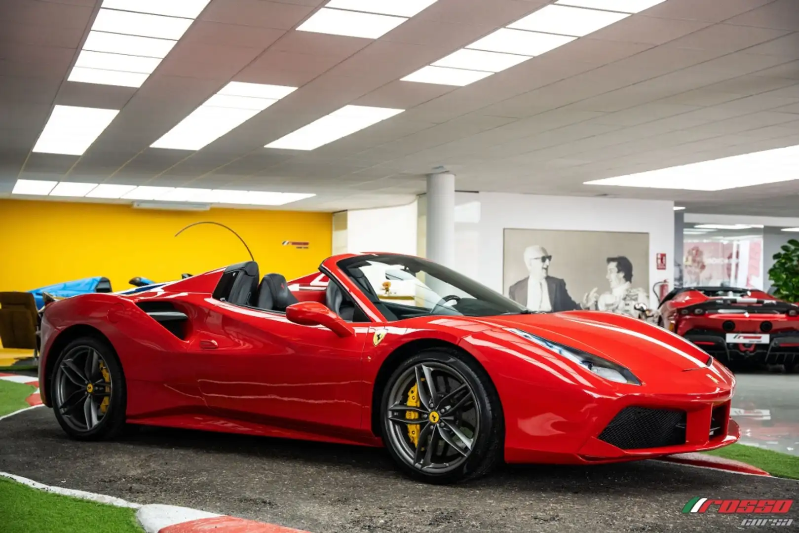 Ferrari 488 Descapotable Automático de 2 Puertas Rojo - 2