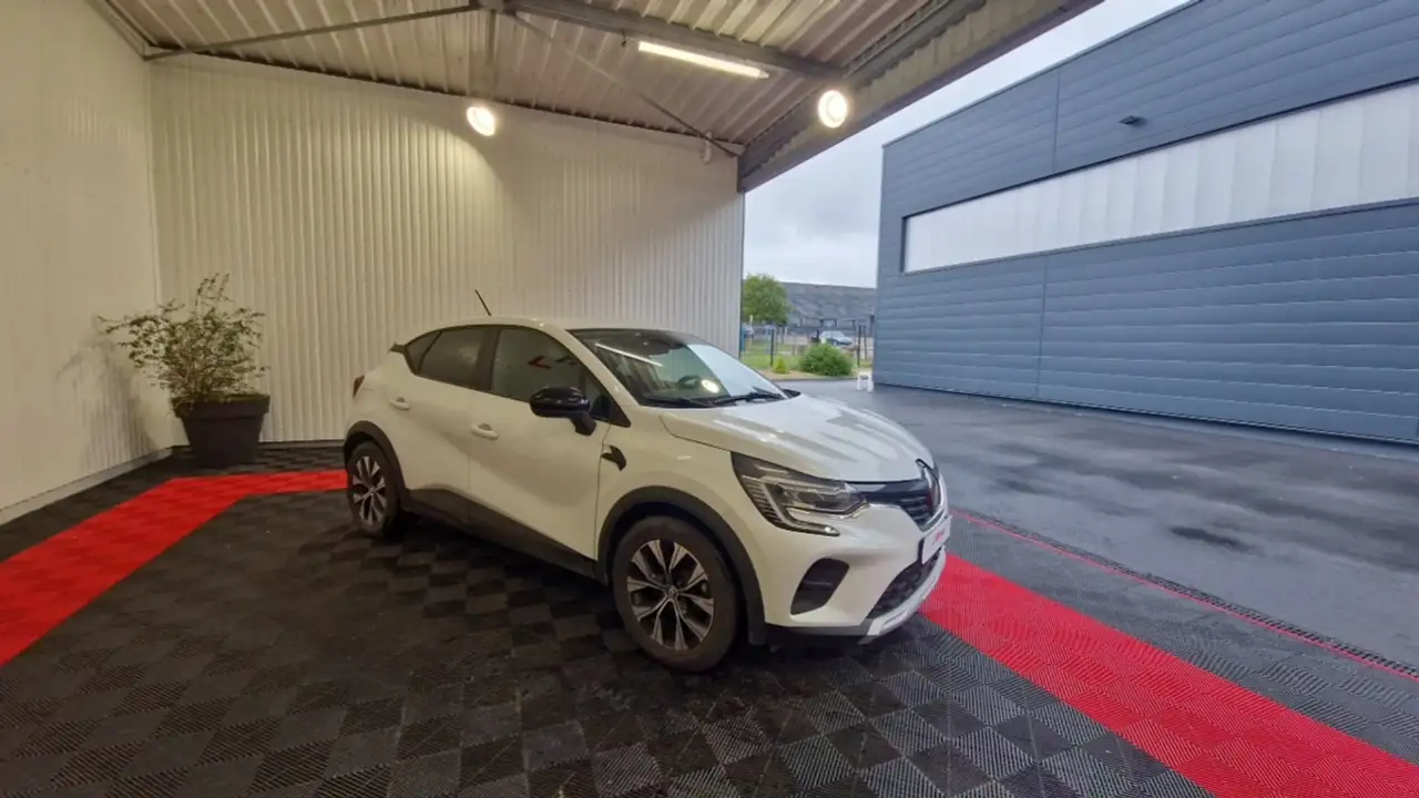 Renault Captur — photo 3