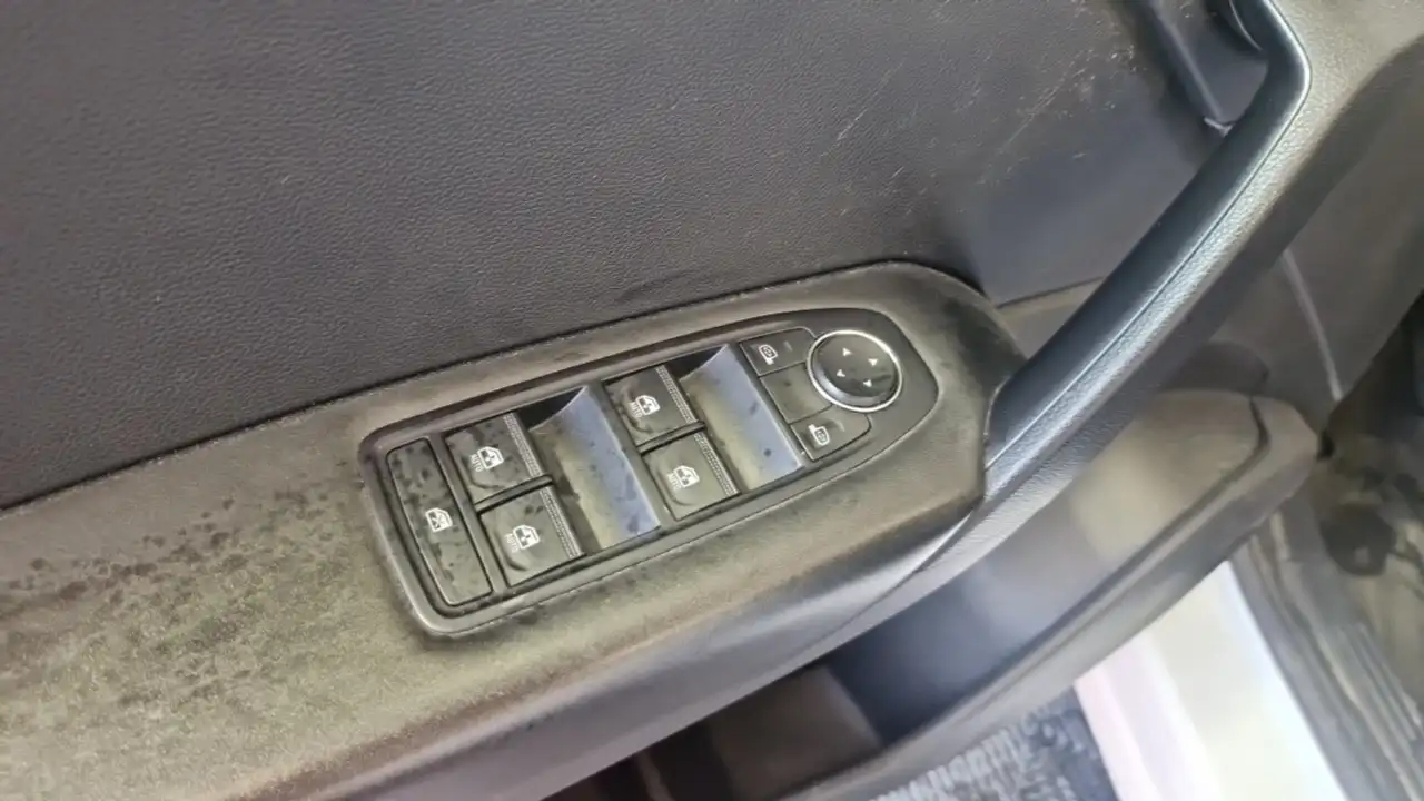 Renault Captur — photo 15