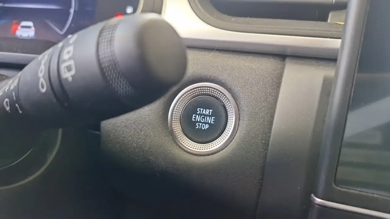 Renault Captur — photo 18