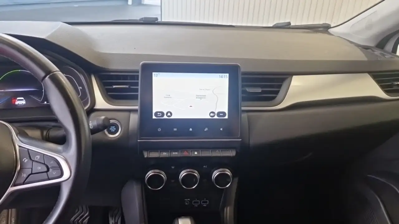 Renault Captur — photo 19