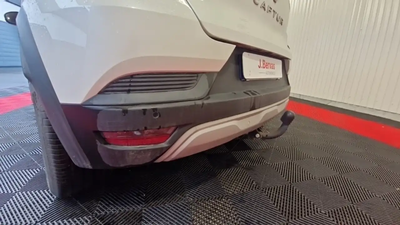 Renault Captur — photo 14
