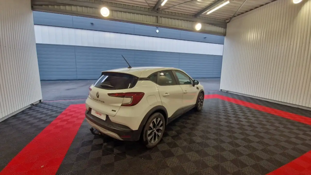 Renault Captur — photo 5